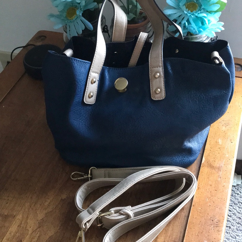 Navy blue charming Charlie purse